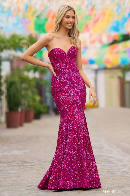 The Ultimate Buying Guide To Acing Your Prom Night In A Stunning Sherri Hill Dress - The Dress Outlet